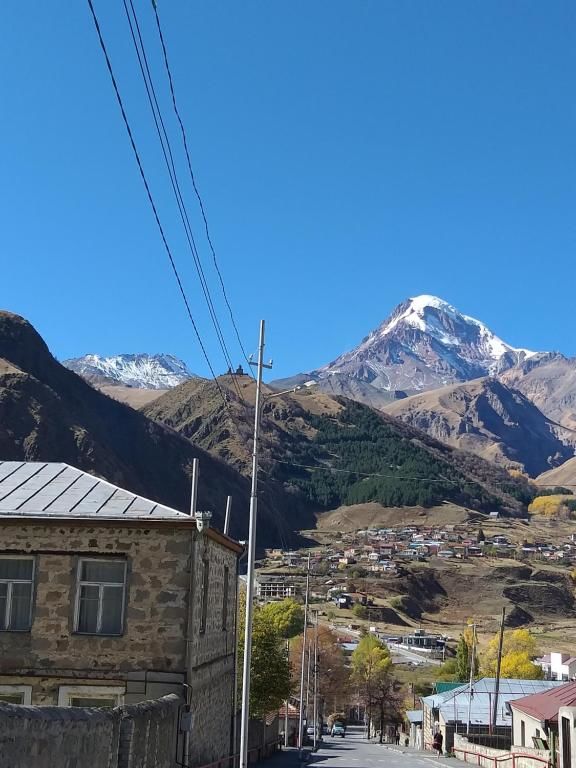 Гостевой дом Kazbegi good sleep Степанцминда