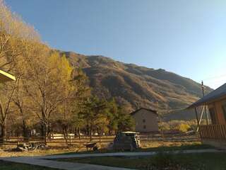 Гостевой дом Kazbegi good sleep Степанцминда-1